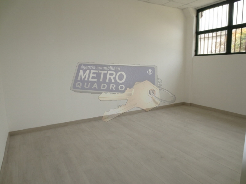 Capannone in affitto in via del costo, Zan