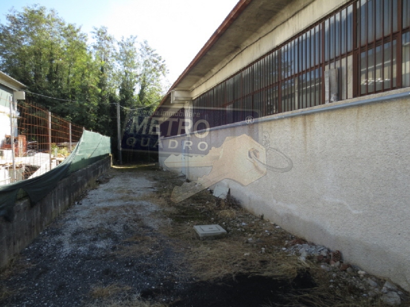 Capannone in affitto in via del costo, Zan