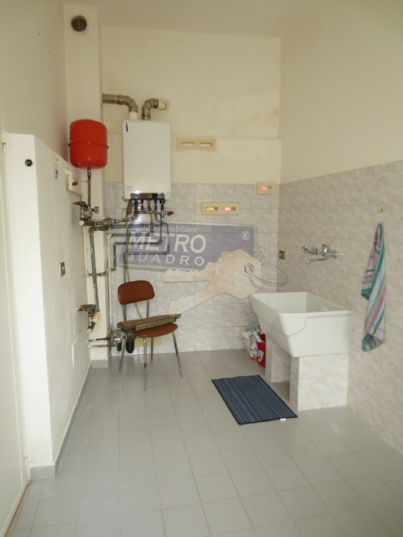 Casa indipendente con giardino in piazza iv novembre 5, Carr