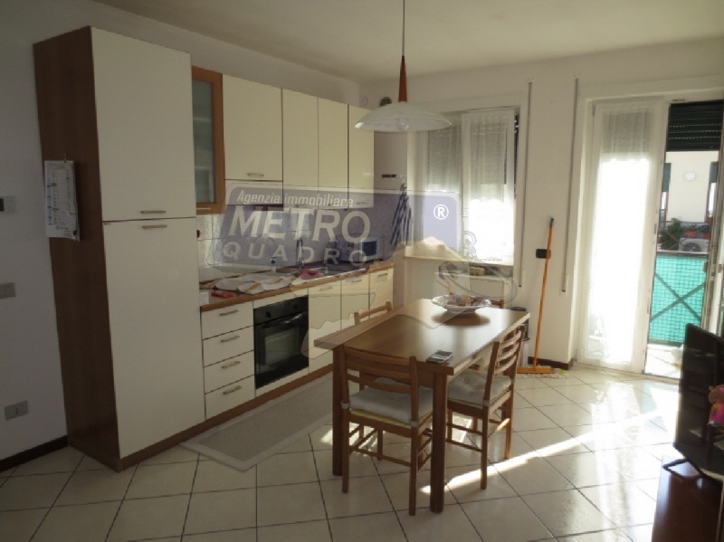 Trilocale arredato in affitto in via del costo 47, Thiene