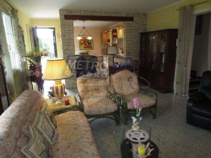 Villa in vendita in piazza iv novembre 5, Carr