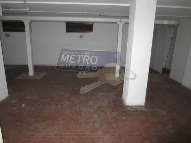 Negozio in affitto in via del costo, Thiene