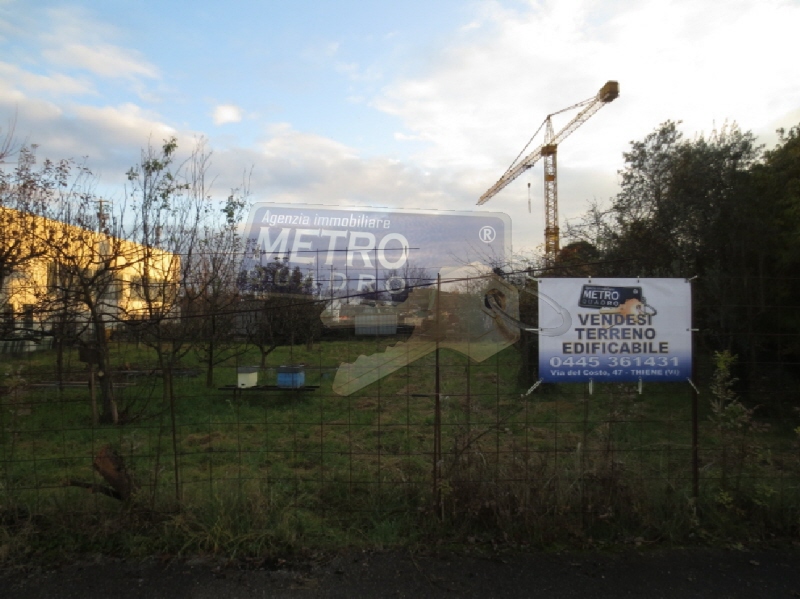 Terreno in vendita in piazza xxv aprile 10, Zugliano