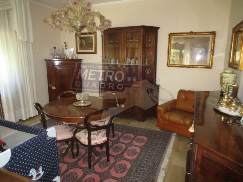 Casa indipendente con giardino in via del costo, Thiene