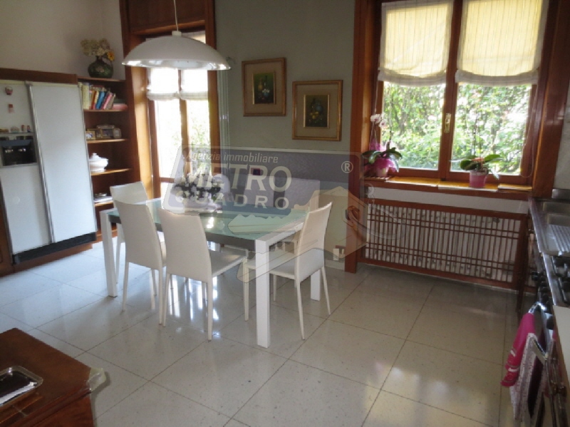 Casa indipendente con giardino in via del costo, Thiene