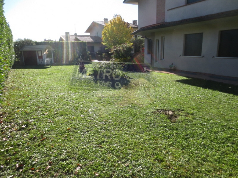 Villa in vendita in piazza iv novembre 5, Carr