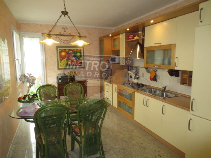 Villa in vendita in piazza iv novembre 5, Carr