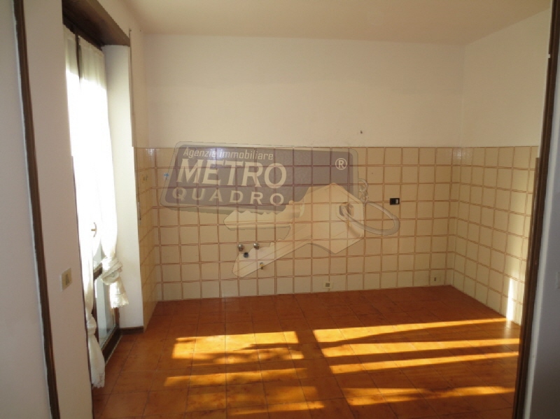 Quadrilocale con terrazzo in via del costo, Thiene