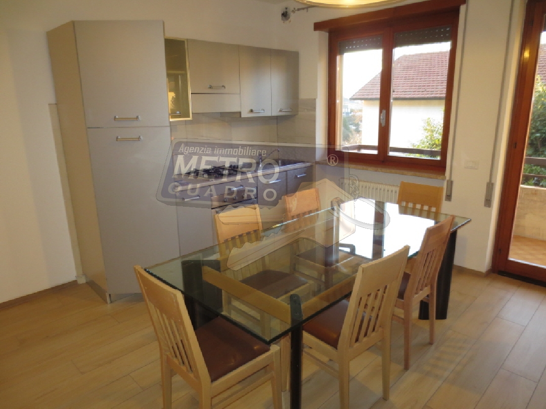 Quadrilocale arredato in affitto in via milano, Caltrano