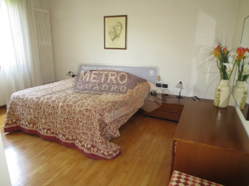 Casa indipendente con giardino in via del costo 47, Thiene