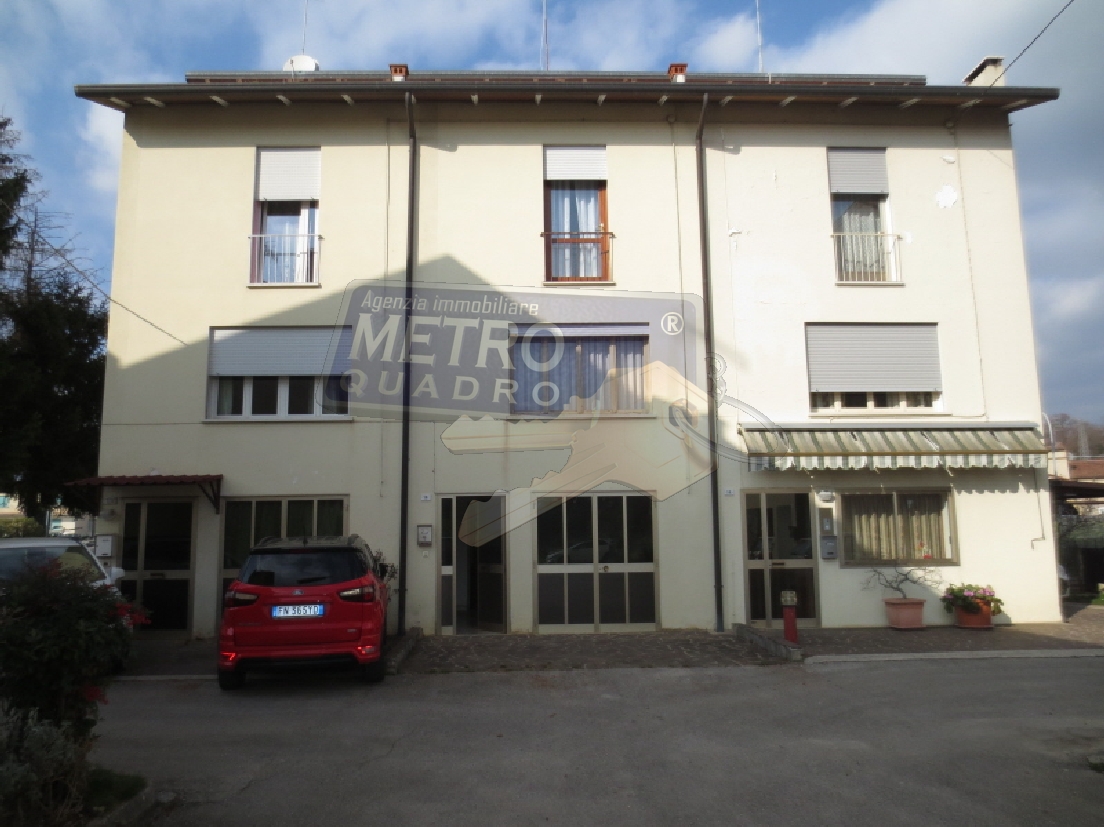 Villa con giardino in via roma 17, Sarcedo