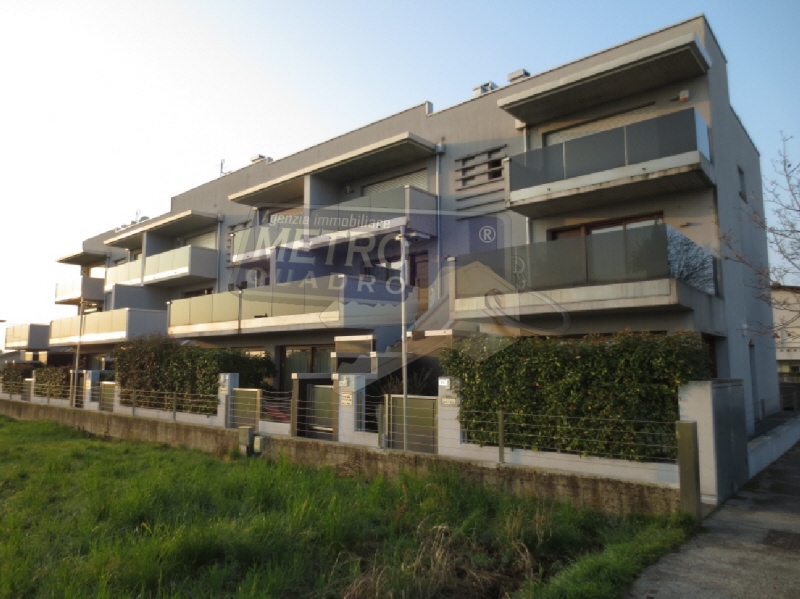 Appartamento con terrazzo in via del costo 47, Thiene