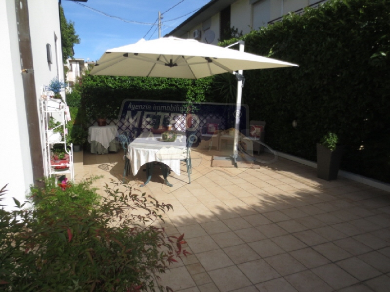 Casa indipendente con giardino in via del costo, Thiene