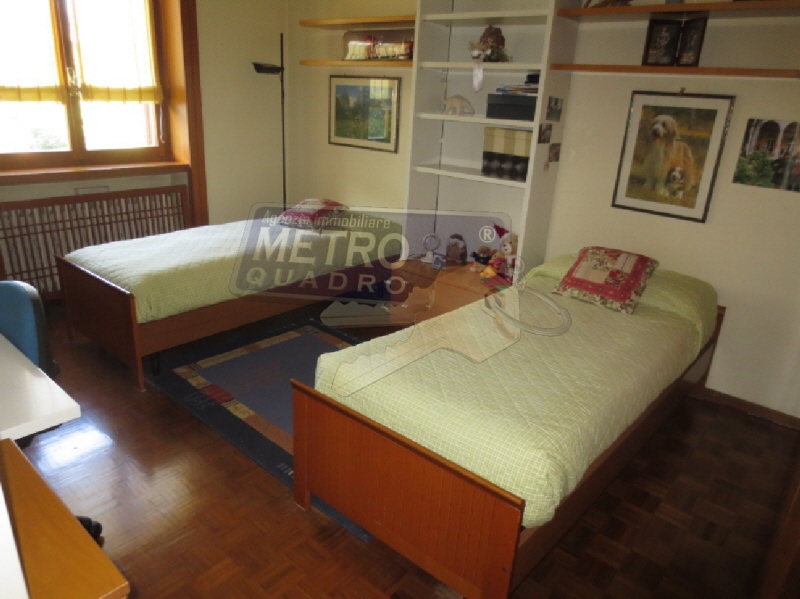 Casa indipendente con giardino in via del costo, Thiene