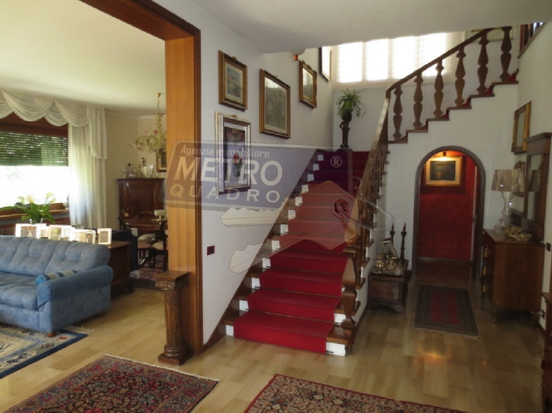 Casa indipendente con giardino in via del costo, Thiene