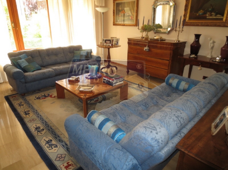 Casa indipendente con giardino in via del costo, Thiene