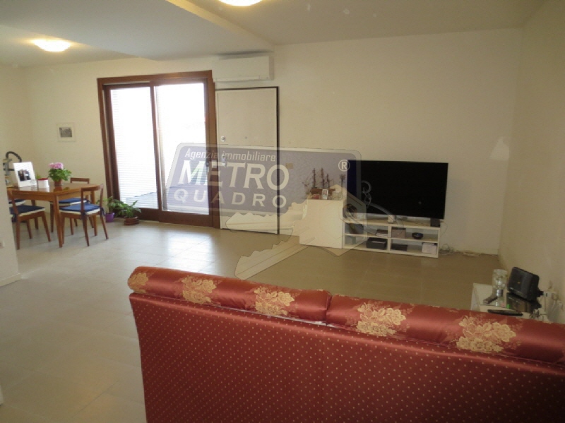 Attico con terrazzo in via del costo 47, Thiene