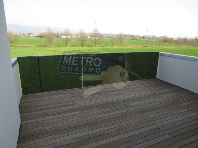 Appartamento con terrazzo in via del costo 47, Thiene