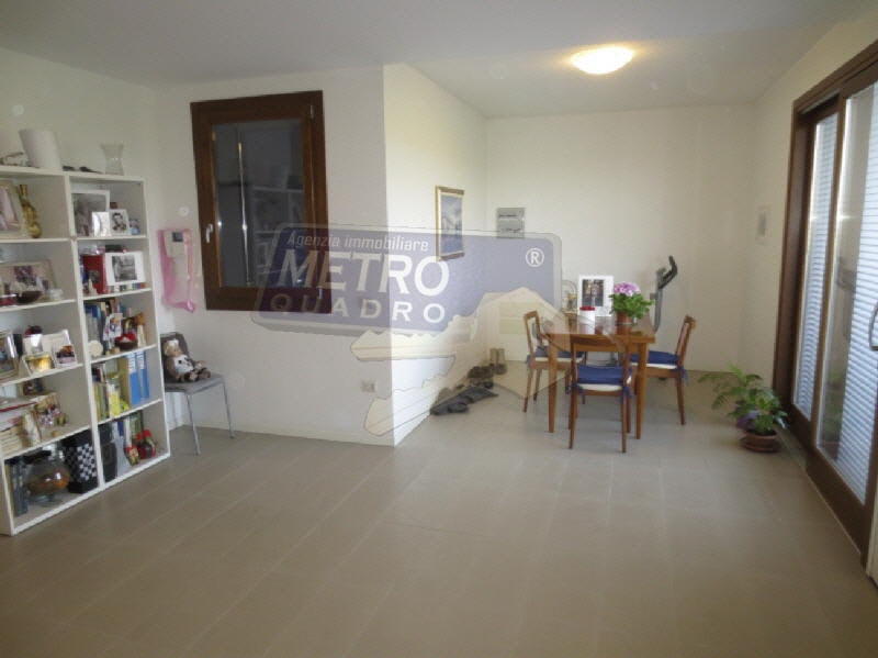 Attico con terrazzo in via del costo 47, Thiene