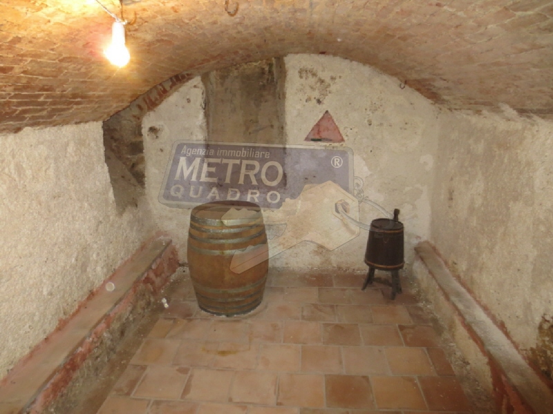 Casa indipendente con giardino in piazza iv novembre 5, Carr�