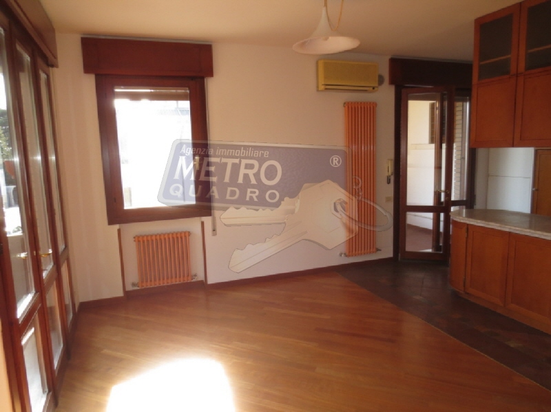 Appartamento con terrazzo in via del costo 47, Thiene