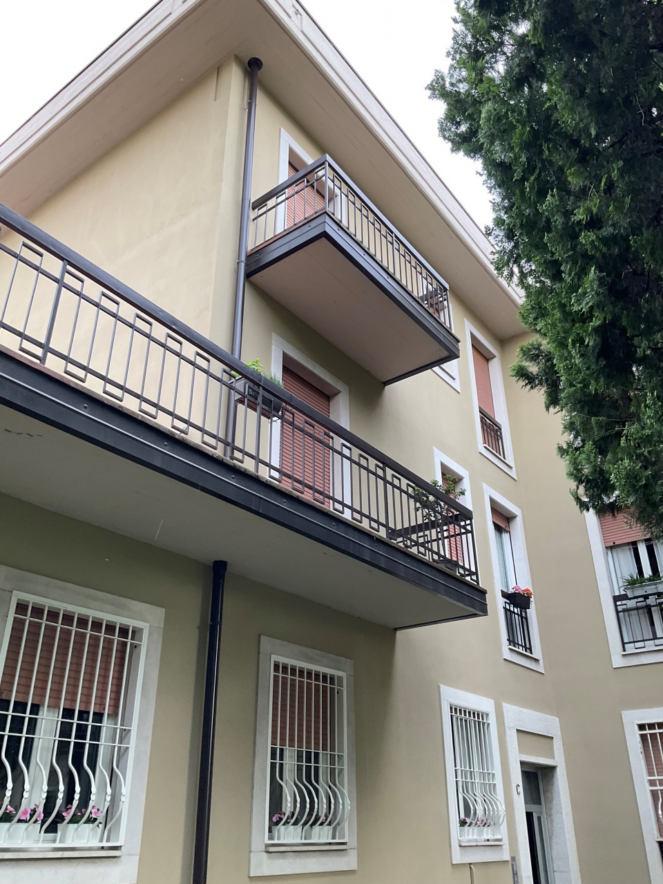 Trilocale con box in via fabio filzi, Brescia