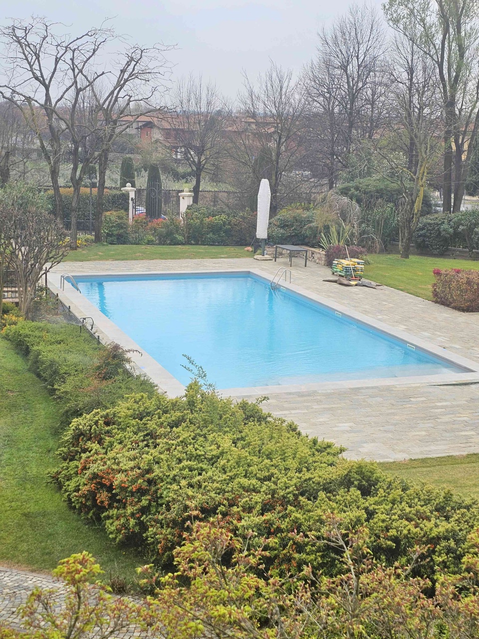 Villa con giardino in via del santolino, Gussago