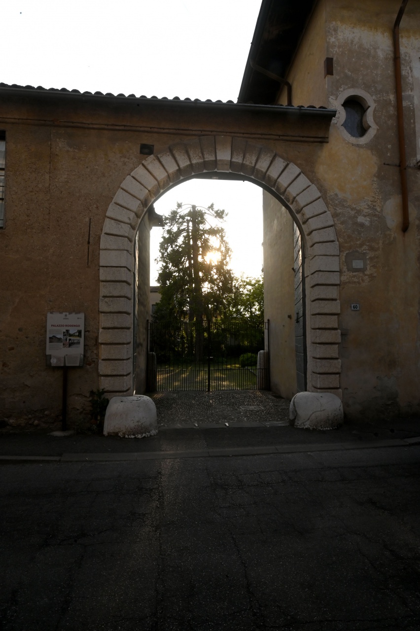 Stabile/Palazzo con giardino in via san martino, Castegnato