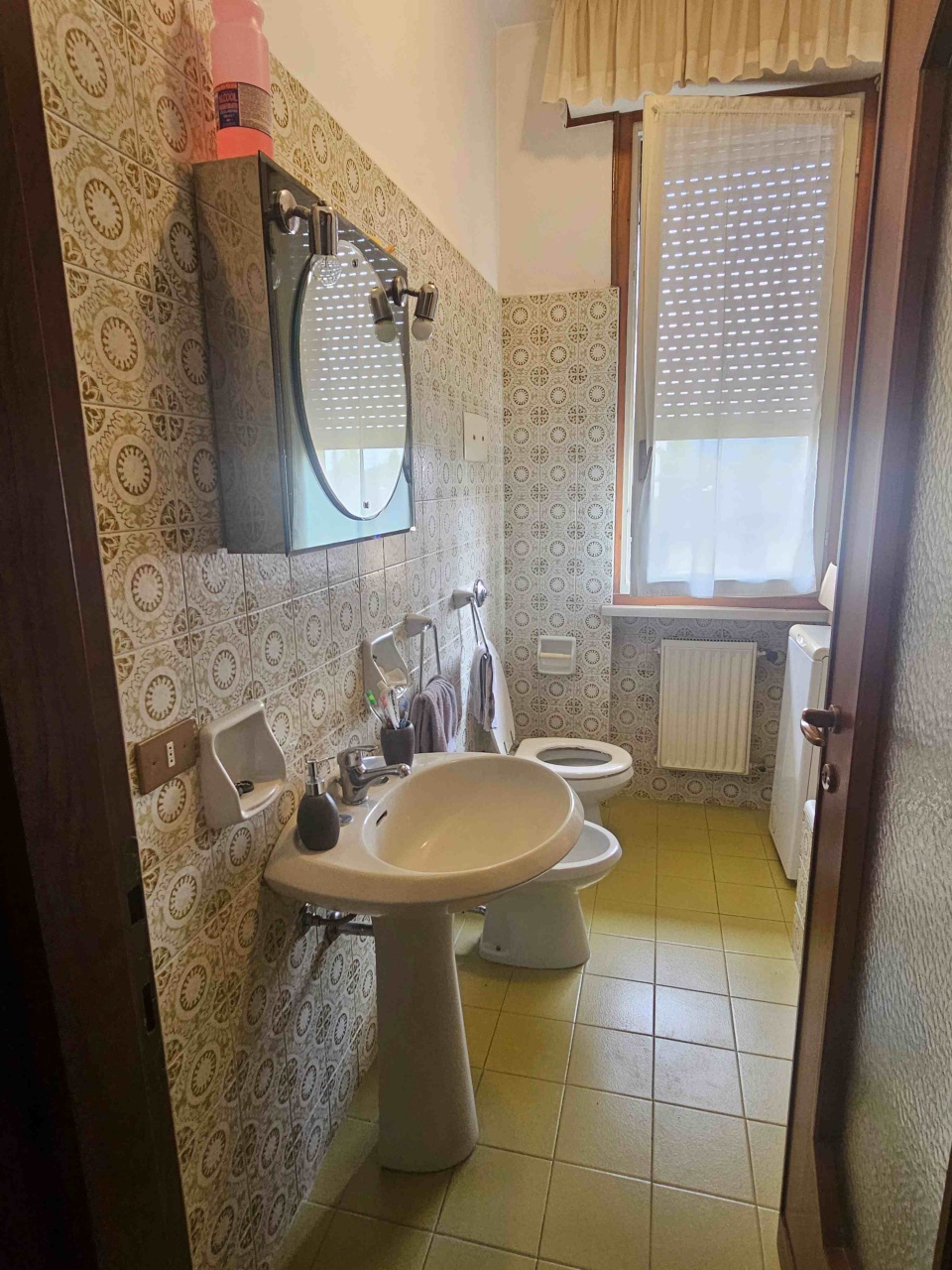 Trilocale con box a Brescia