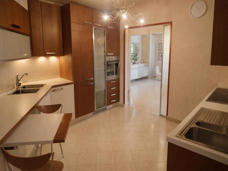 Villa con giardino in via ronco, Polpenazze del Garda