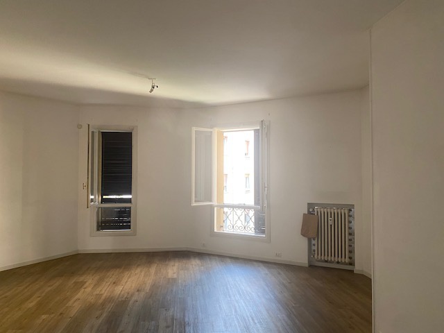 Quadrilocale con box in via dante, Brescia