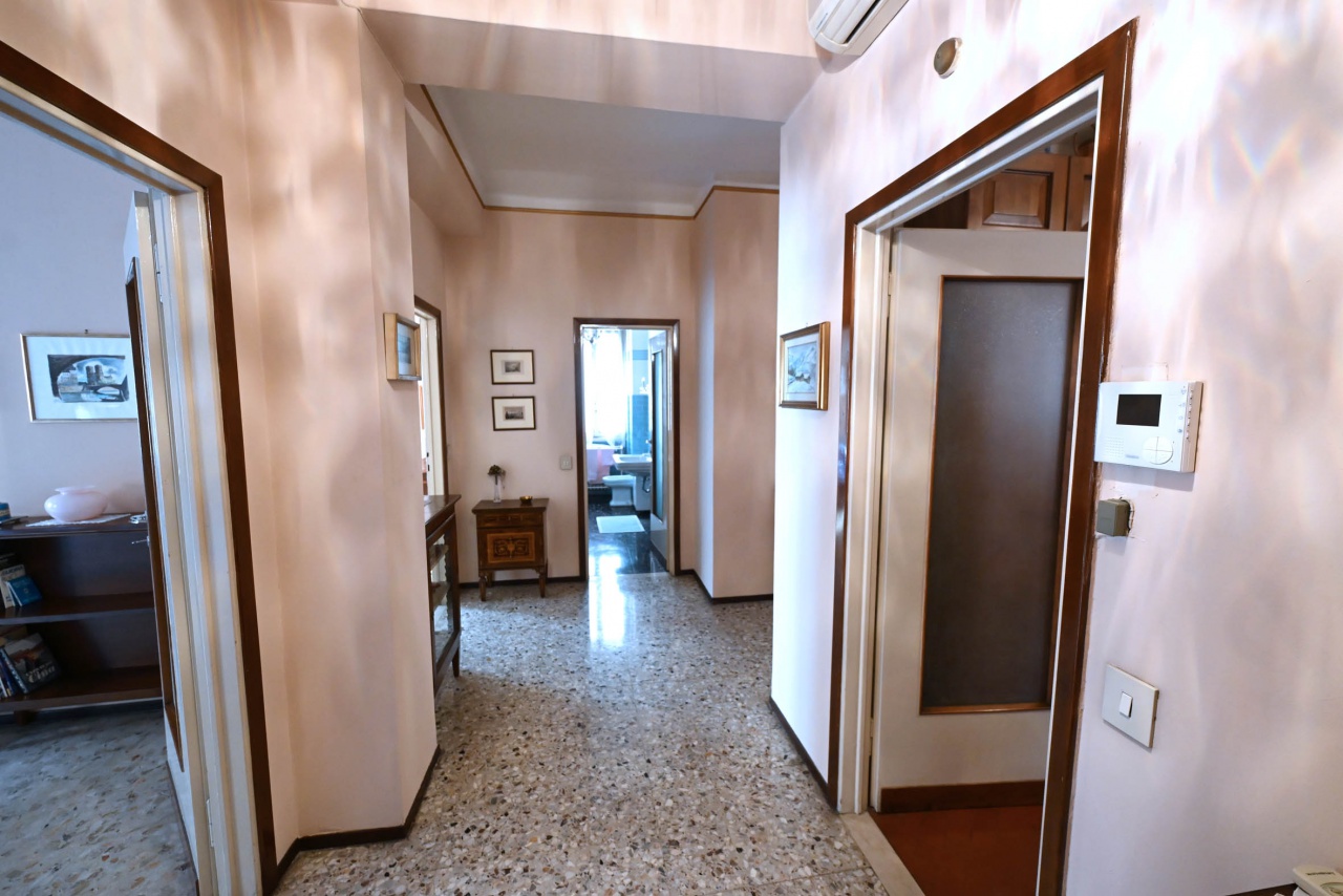 Appartamento con box doppio in via xx settembre, Brescia