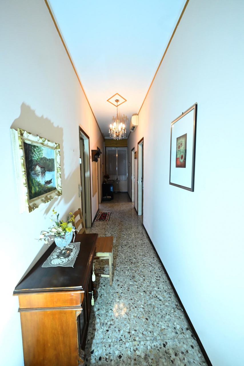 Appartamento con box doppio in via xx settembre, Brescia