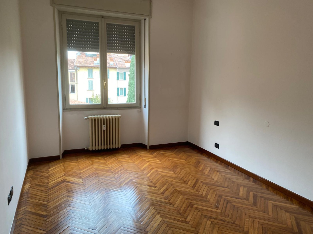 Trilocale in affitto a Brescia