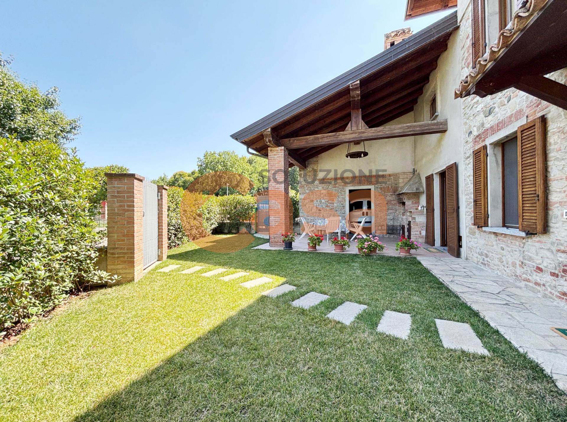 Villa in vendita a Podenzano