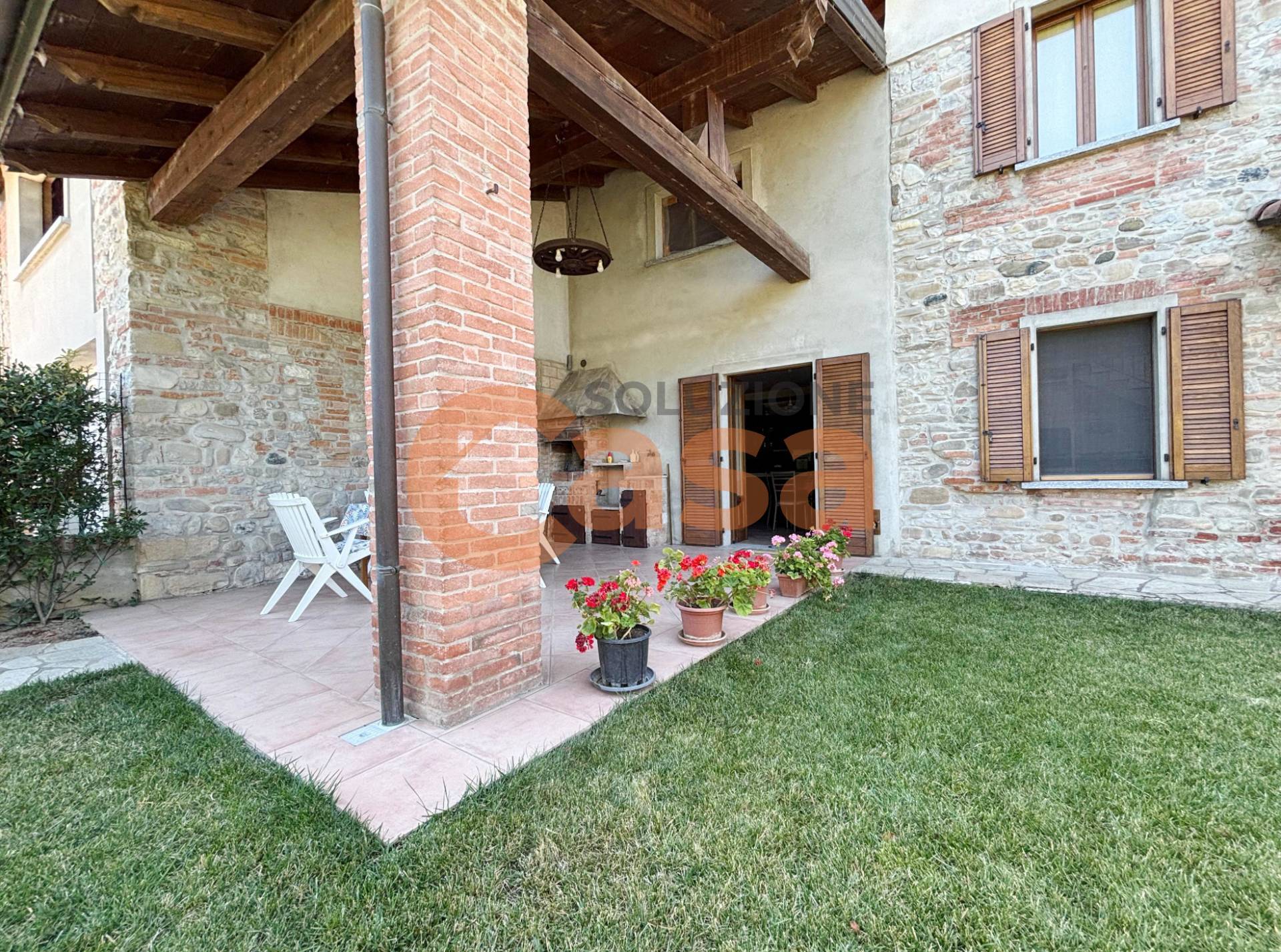 Villa in vendita a Podenzano