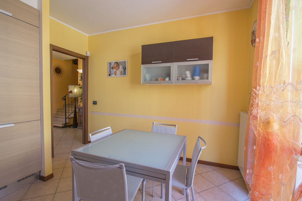 Villa in vendita a Podenzano