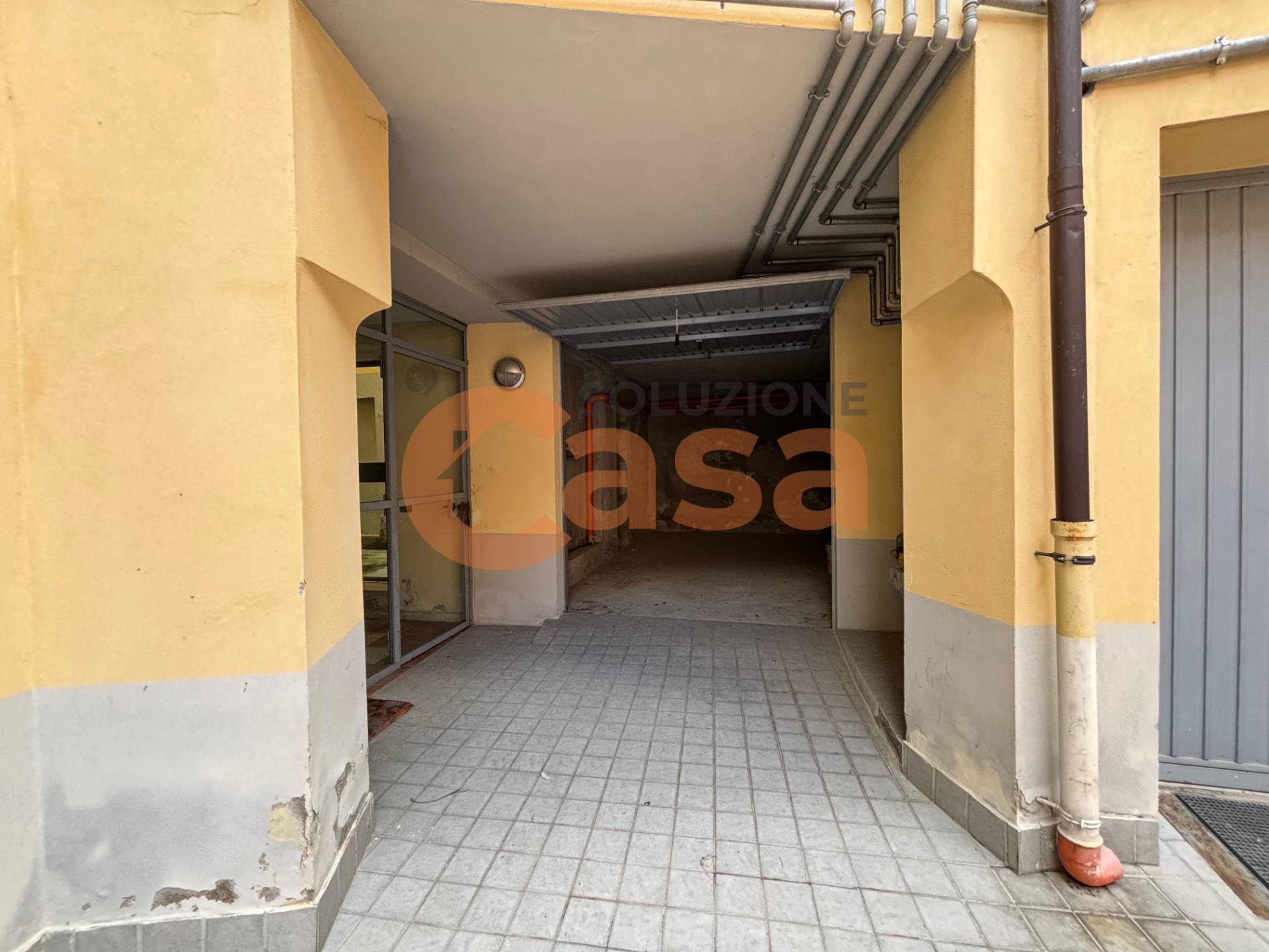 Box o garage in vendita a Piacenza, Centro storico