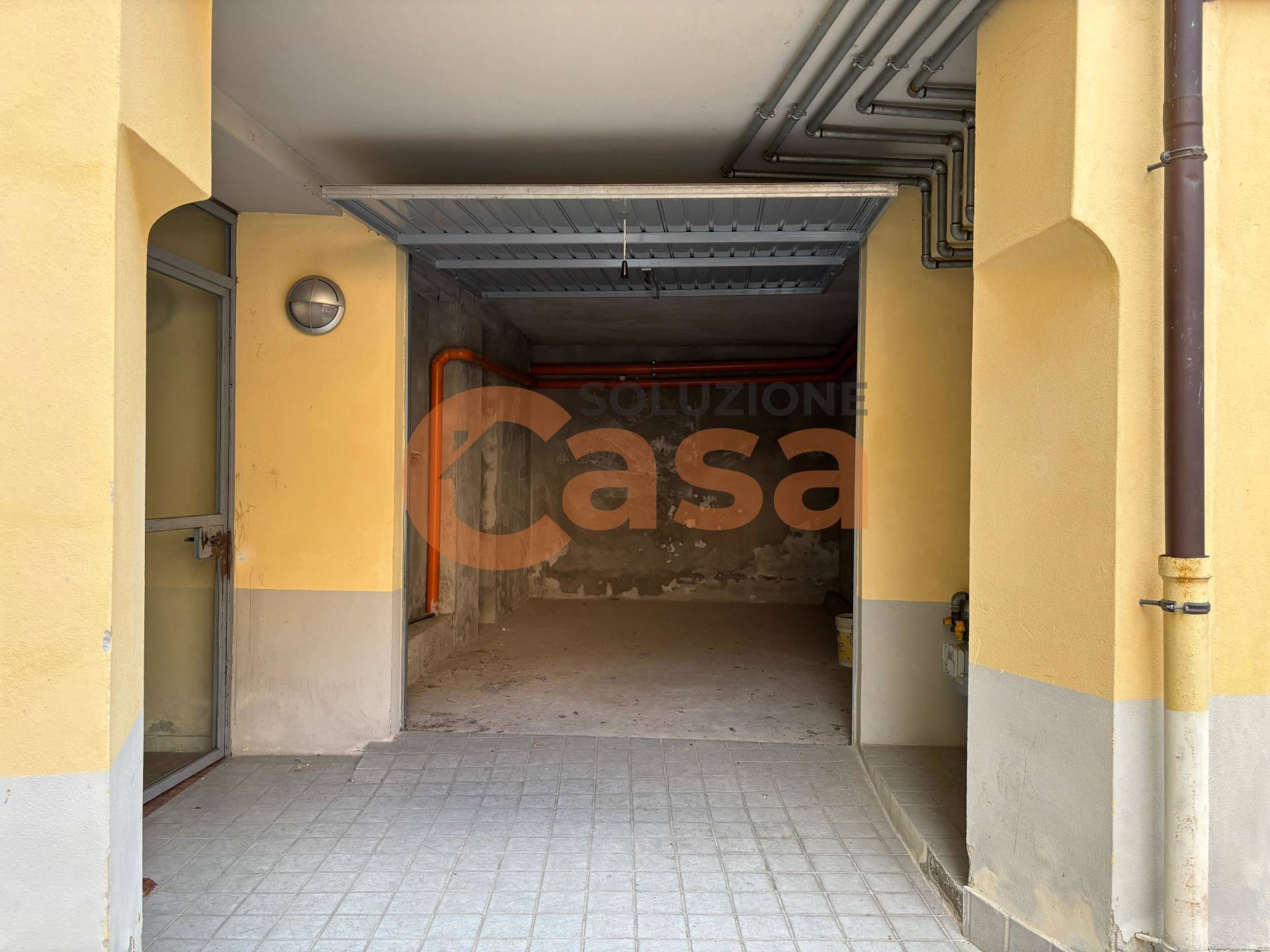 Box o garage in vendita a Piacenza, Centro storico