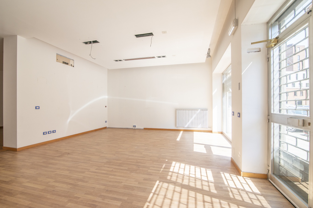 Studio/Ufficio in vendita a Piacenza, Farnesiana