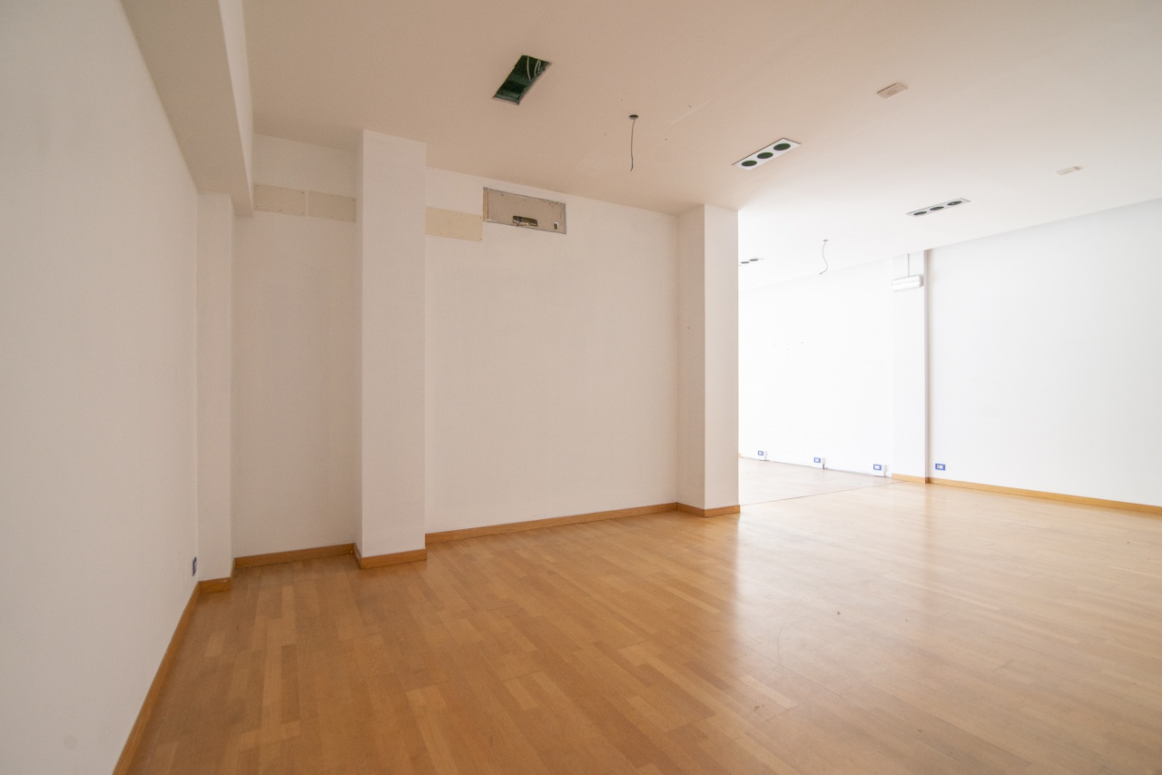 Studio/Ufficio in vendita a Piacenza, Farnesiana