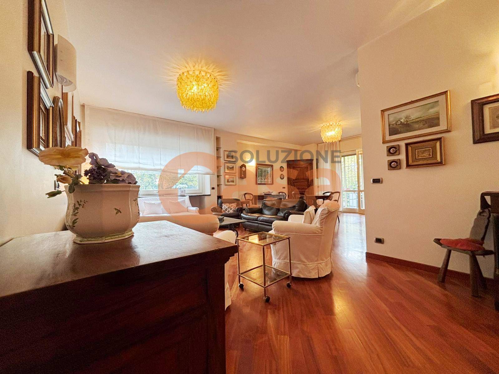 Appartamento in vendita a Piacenza, Centro storico