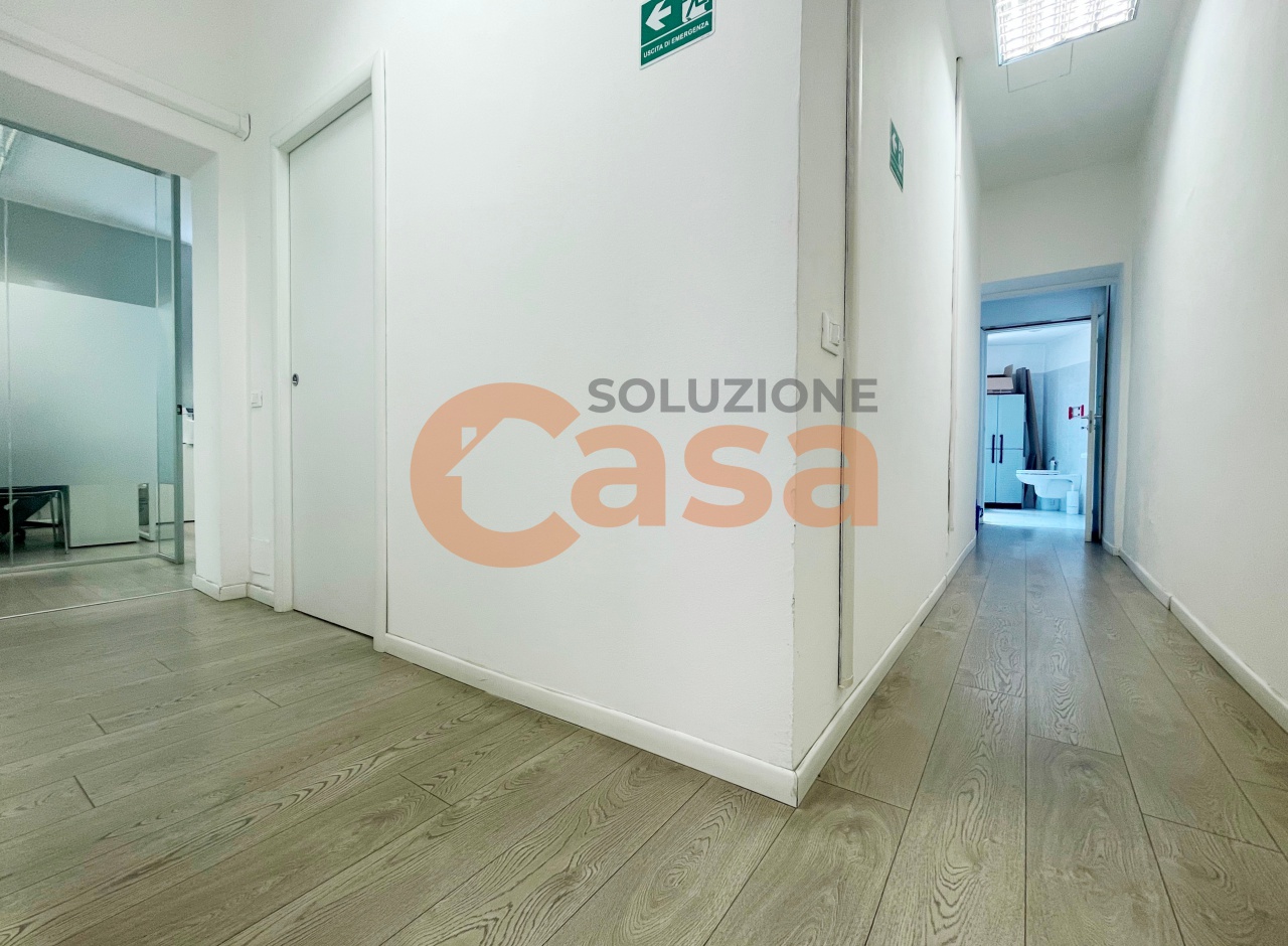 Negozio in vendita a Piacenza, B.ra Torino