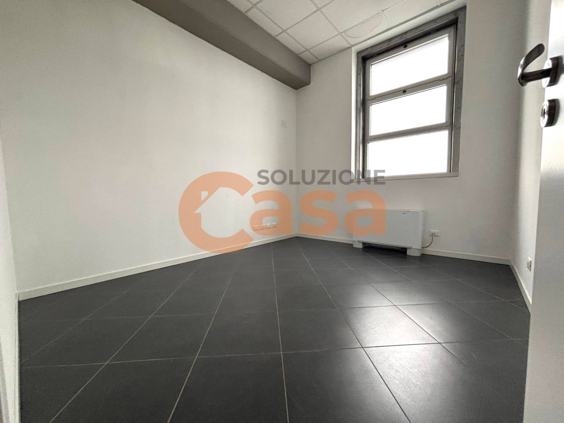 Studio/Ufficio in affitto a Piacenza, Zona stadio