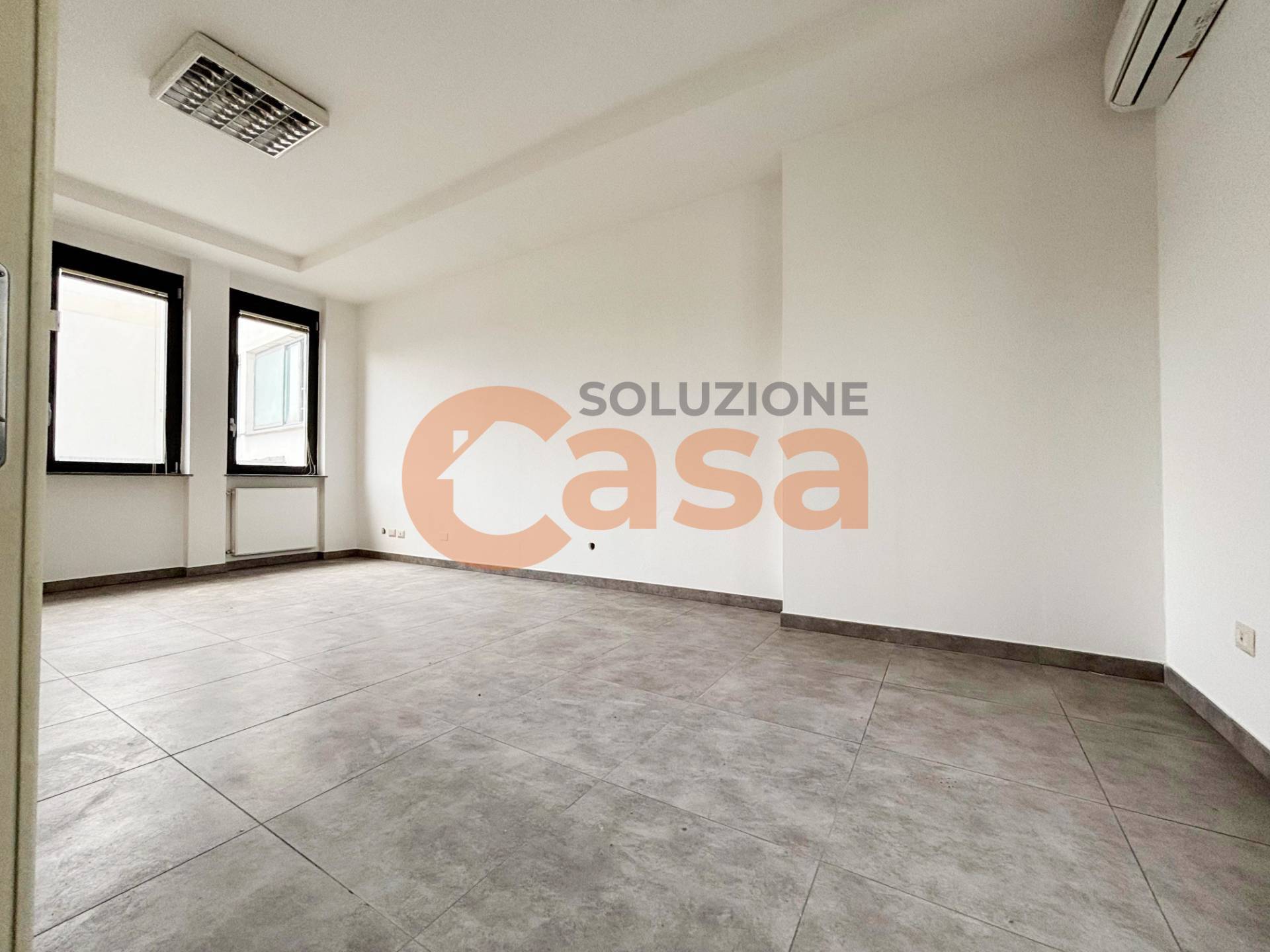 Studio/Ufficio in affitto a Piacenza, Quart. 2000