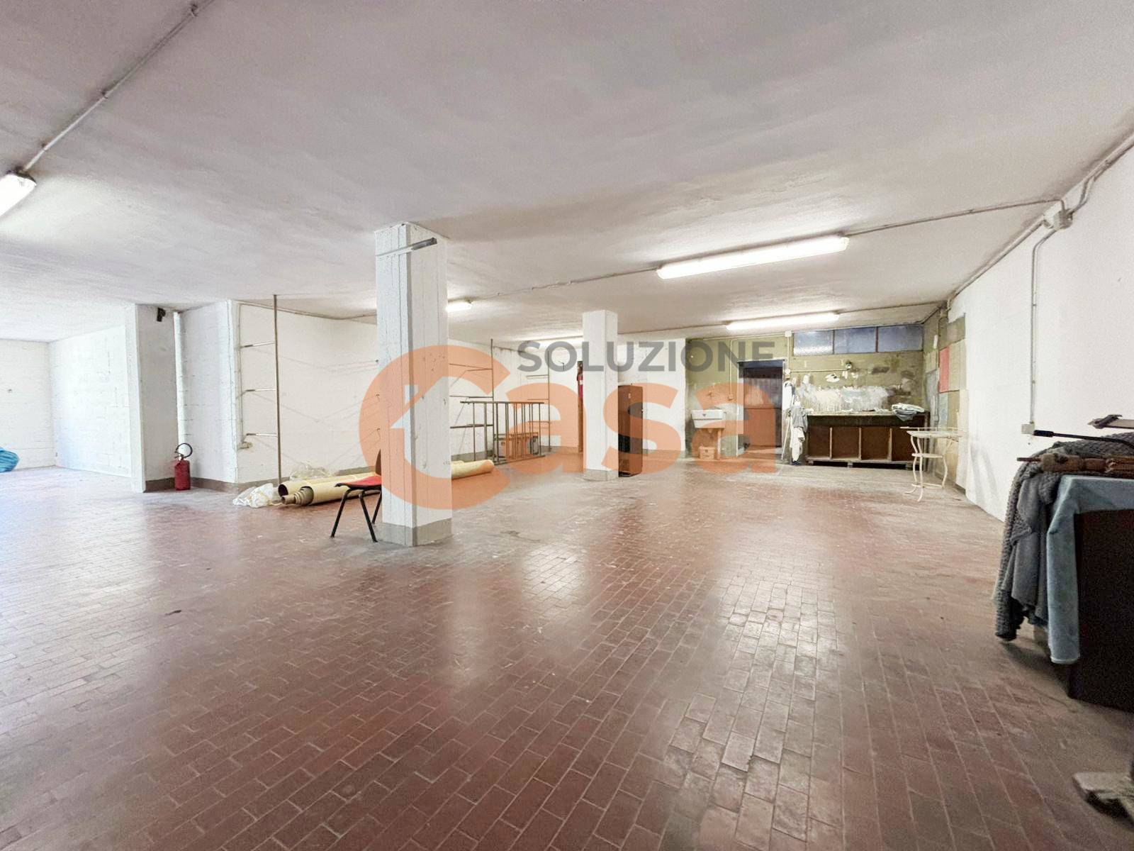 Capannone in vendita a Piacenza, Raffalda