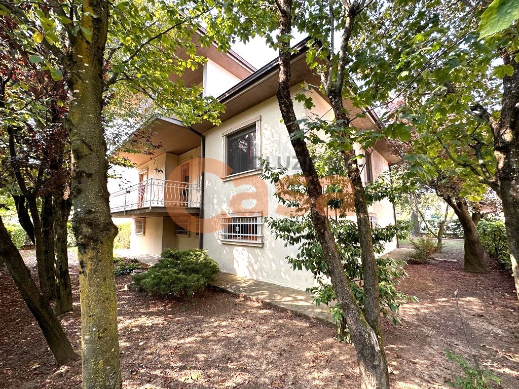 Villa in vendita a Piacenza