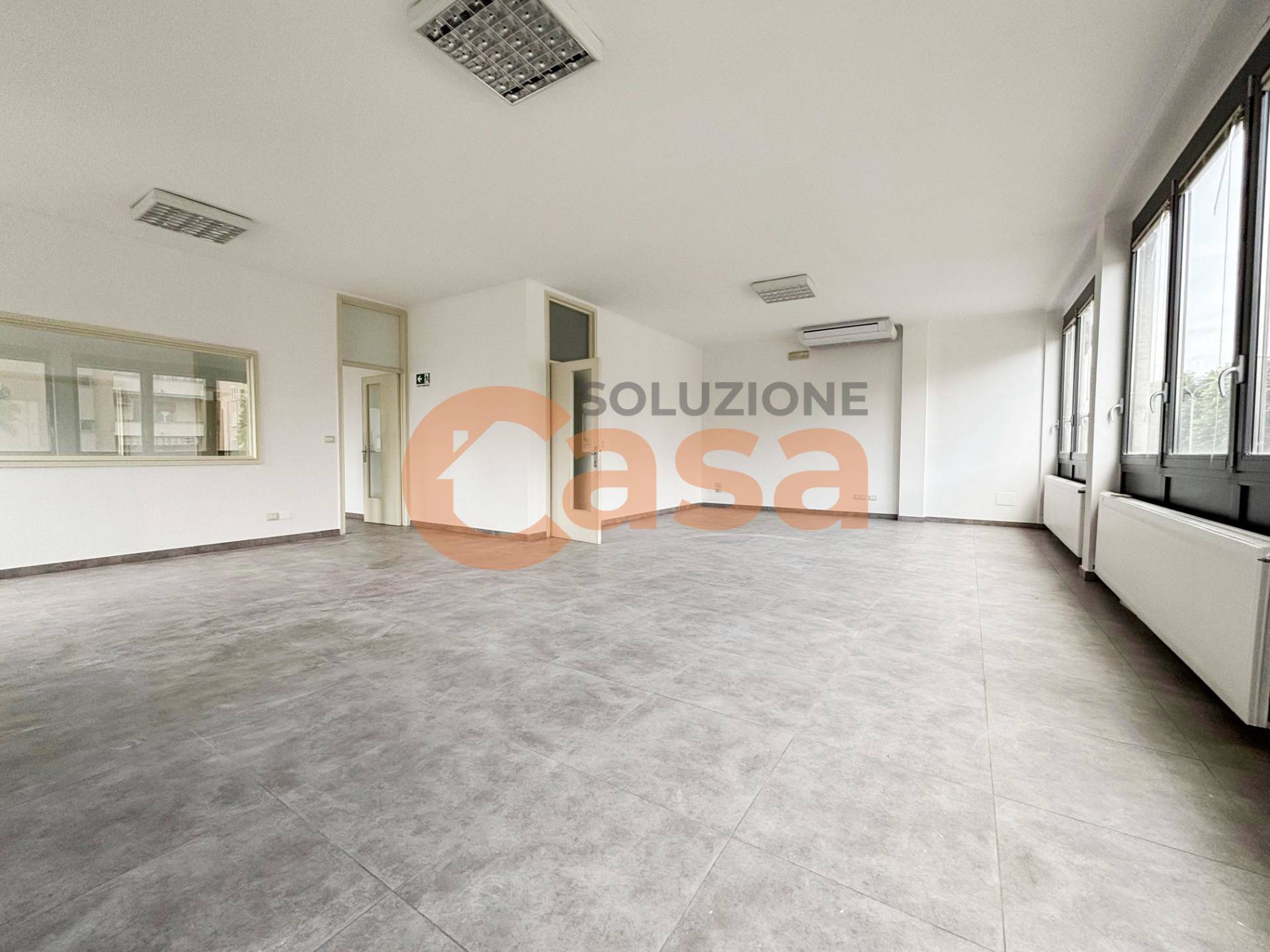 Studio/Ufficio in affitto a Piacenza, Quart. 2000