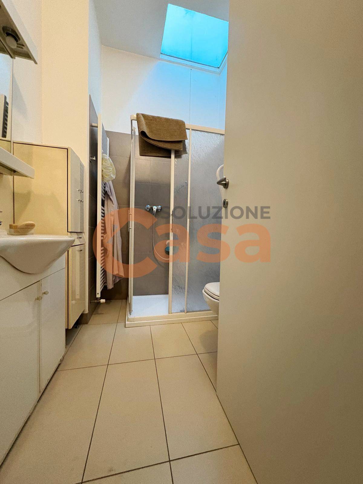 Villa in vendita a Piacenza, Viale Dante