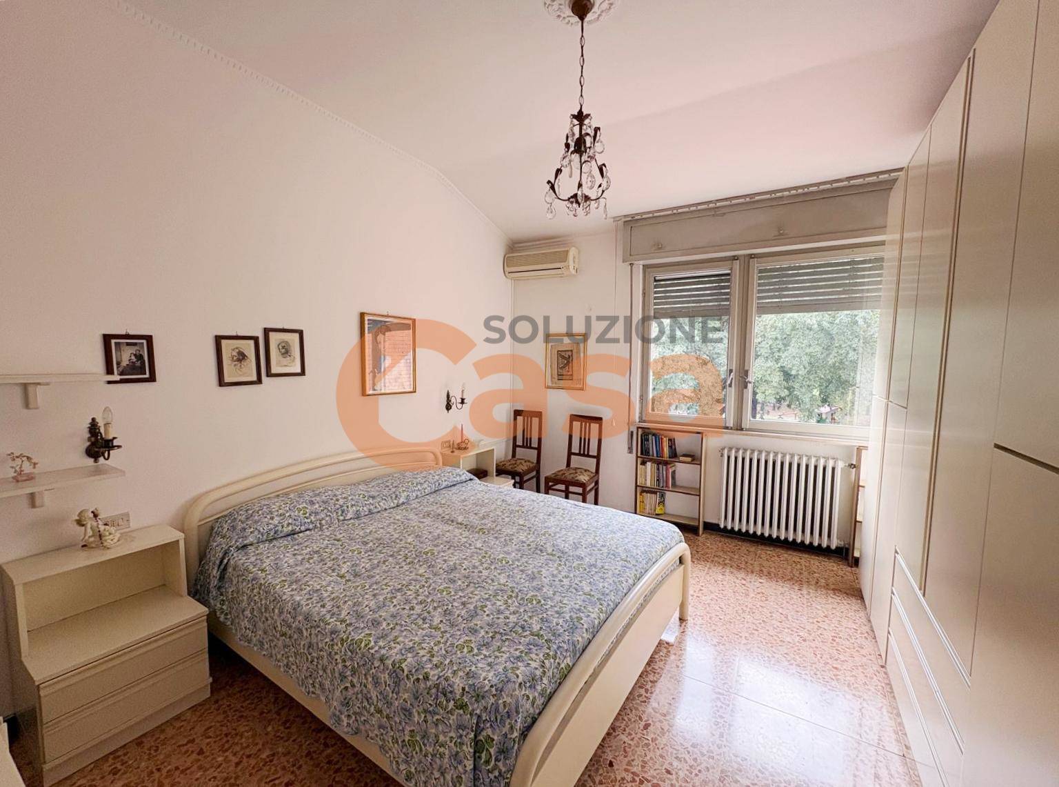 Villa in vendita a Piacenza, Viale Dante